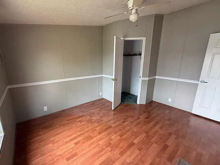 125 Middle Ave #40 — Photo 21