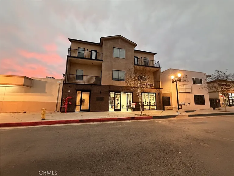 511 Azusa Ave #203 — Photo 9