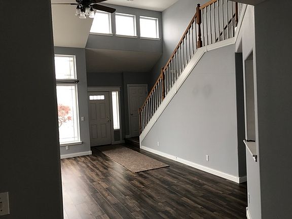 5th image of 8824 W Bonnie Ave