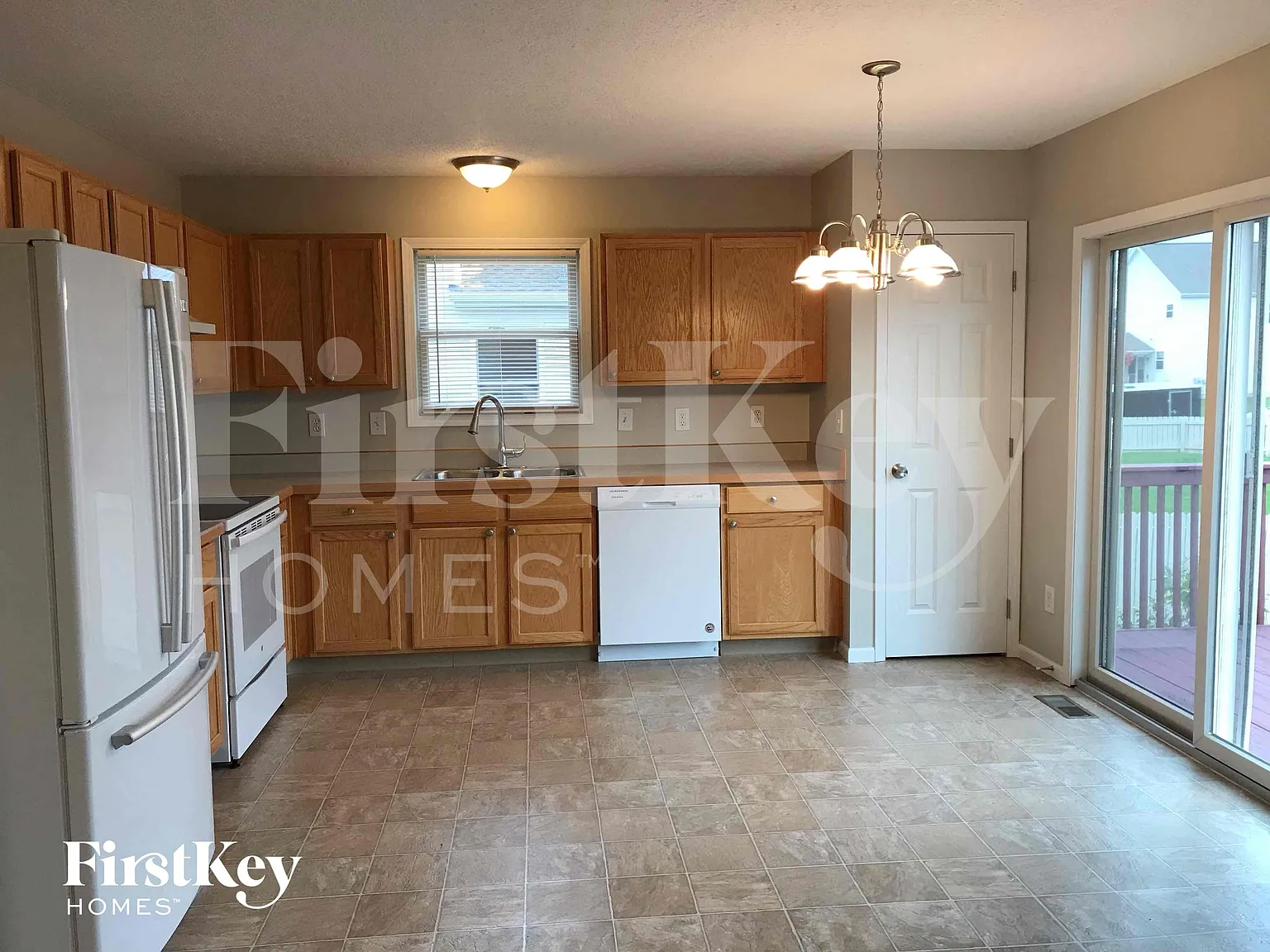 3 bed, 3.0 bath, 1254 sqft, $2,495 — Photo 3