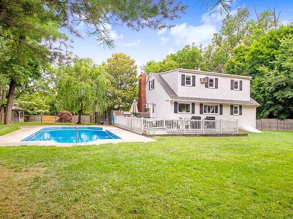 261 Upper Ferry Rd
