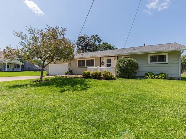 220 N Knox St, Princeton, IL 61356