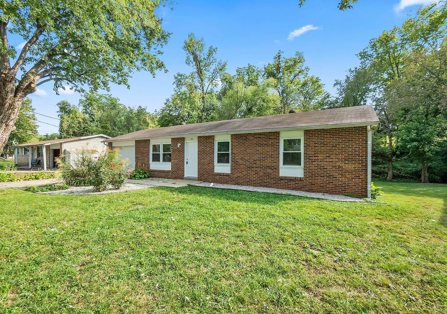 Cozy Home In Jackson — Photo 1