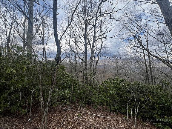 3rd image of 107 Elk River Parkway