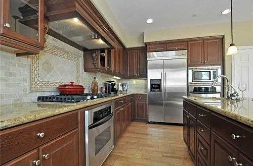 4th image of 621 Overlook Pl