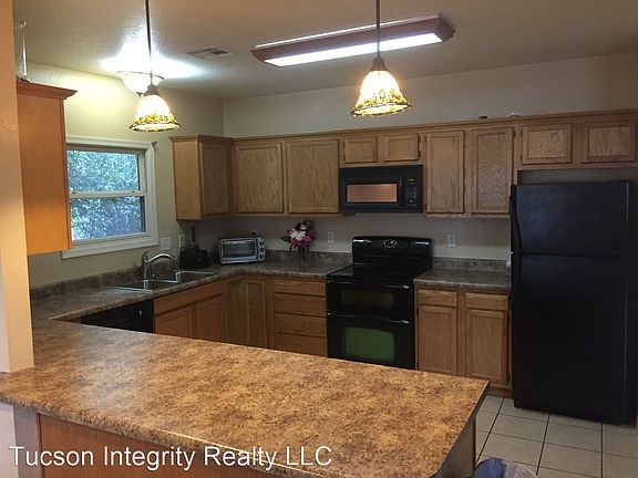 3rd image of 1025 N Euclid Ave #6634173