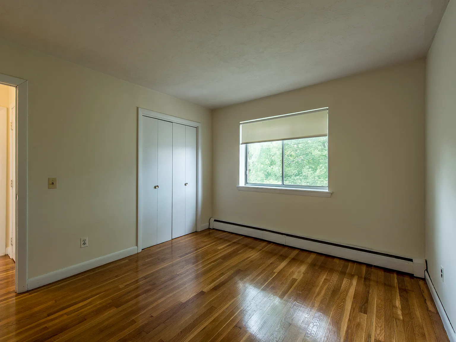 2 bed, 9999 sqft, $2,800 — Photo 4