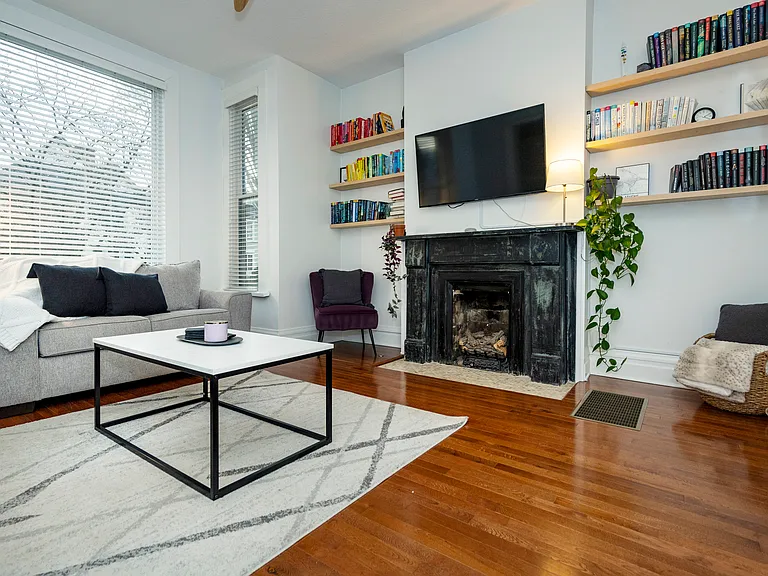 364 W 2nd Ave — Photo 6