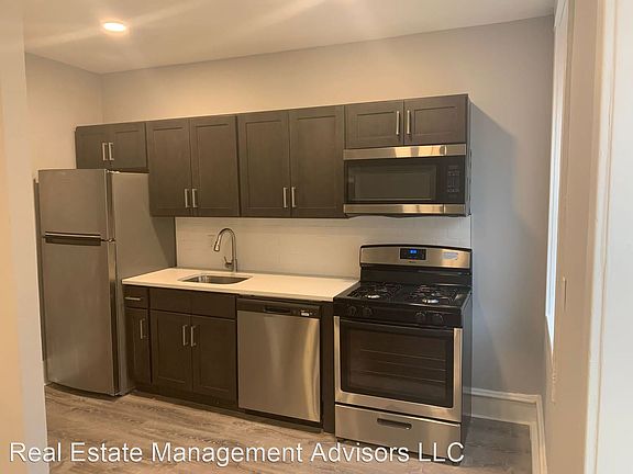 3rd image of 6600 Lincoln Dr APT A2