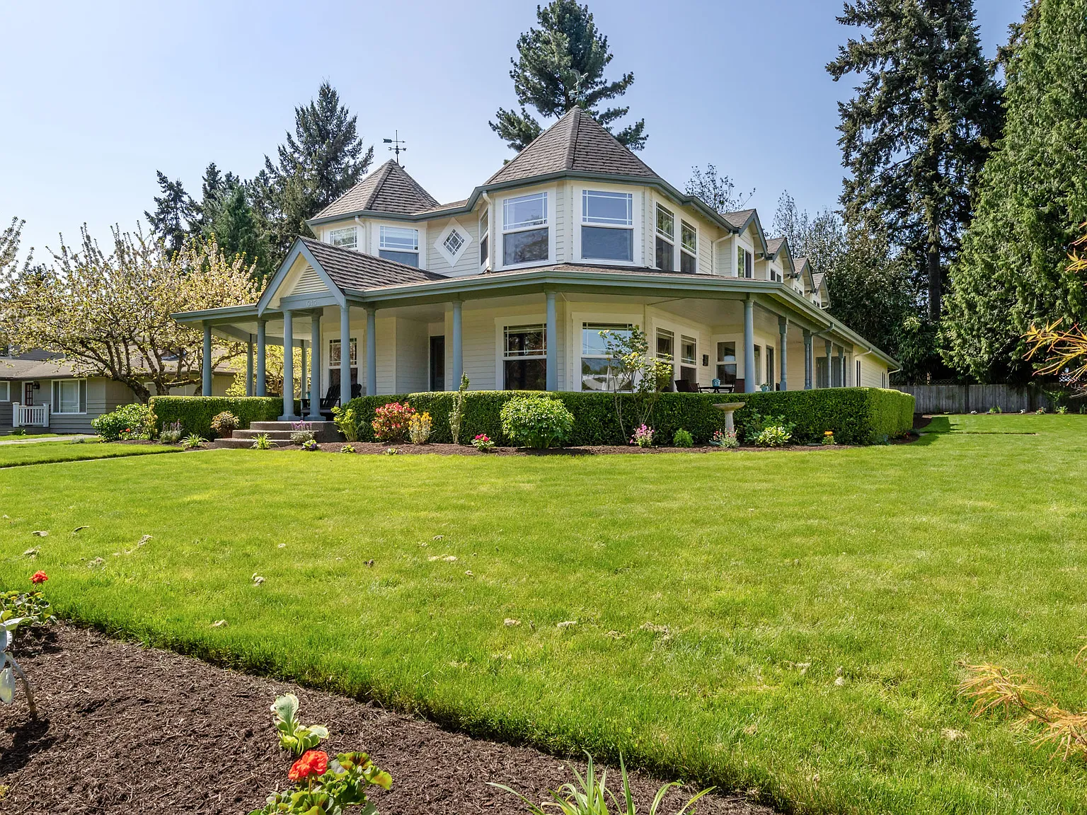 4 bed, 3.5 bath, 3010 sqft, $7,250 — Photo 4