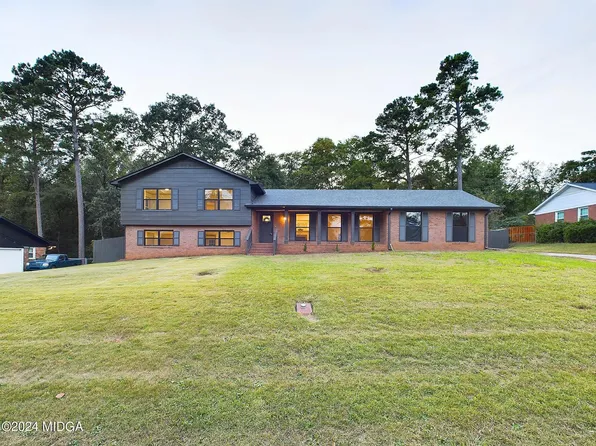 1538 Maplewood Dr, Macon, GA 31210