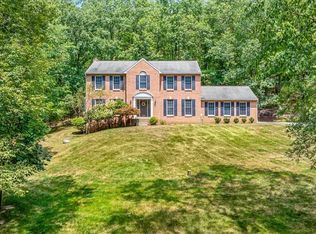 549 Plains Church Rd, Evans City, PA 16033