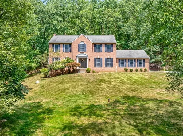 549 Plains Church Rd, Evans City, PA 16033