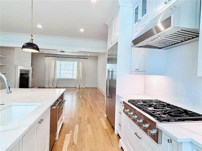 4 E Dr NE — Photo 10