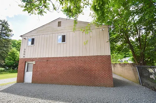 2004 Babcock Blvd Photo 1
