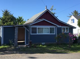 1030 3rd Ave, Seaside, OR 97138