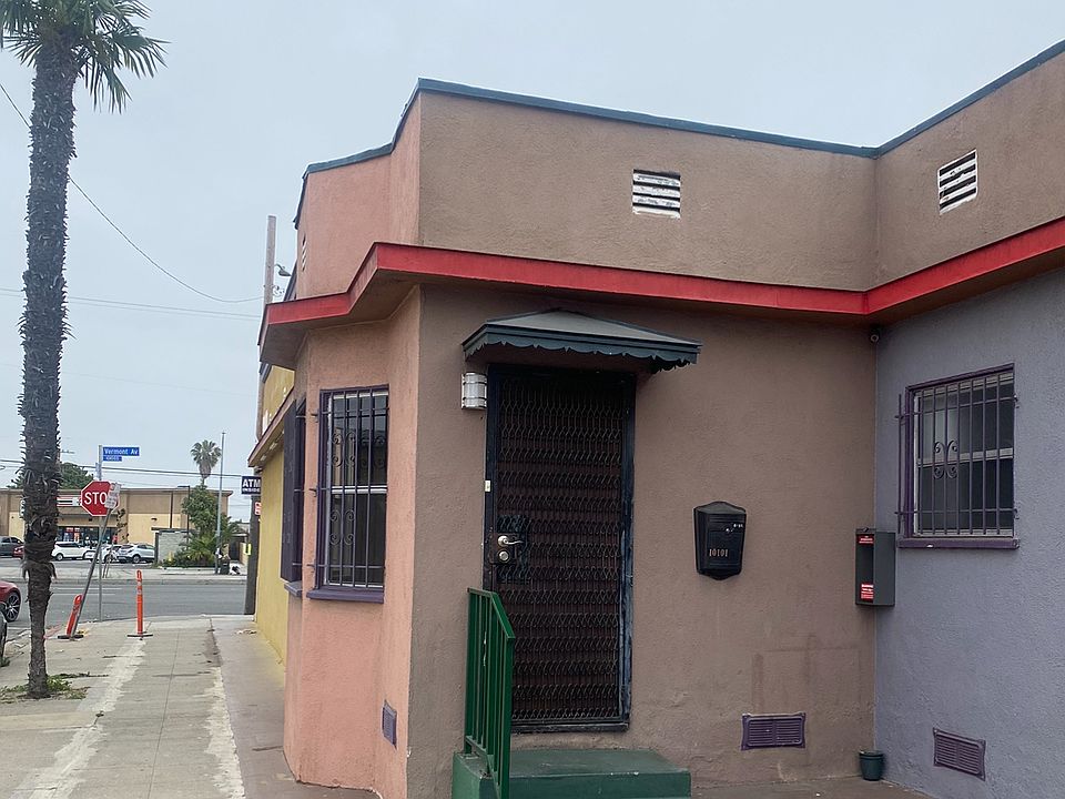 1st image of 1006 W 101st St