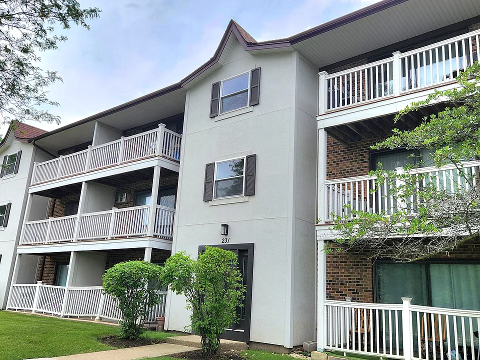 231 Gregory St #7