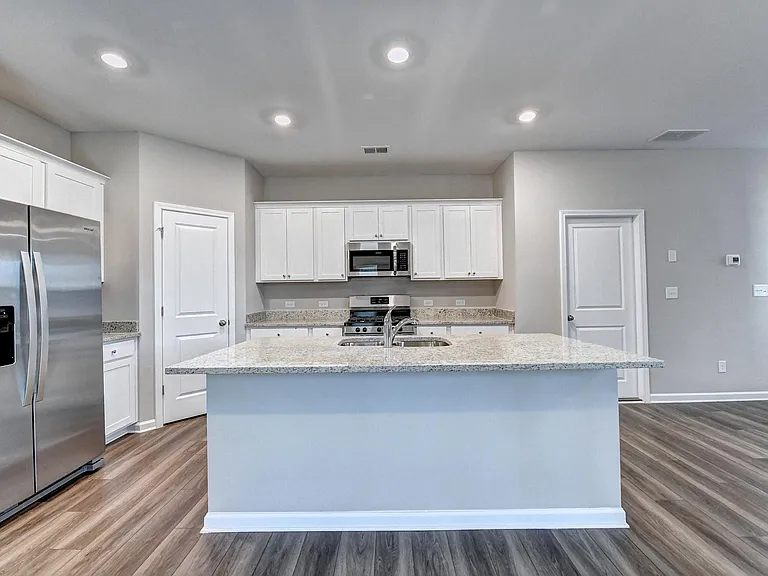 192 Golden Eagle Pkwy — Photo 6