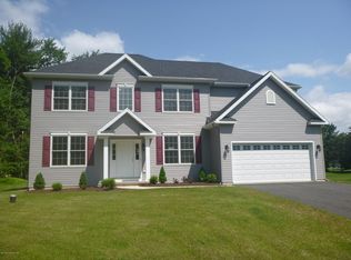 345 Overbrook Rd, Dallas, PA 18612