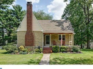 25 Academy Ave, Woodbury Heights, NJ 08097