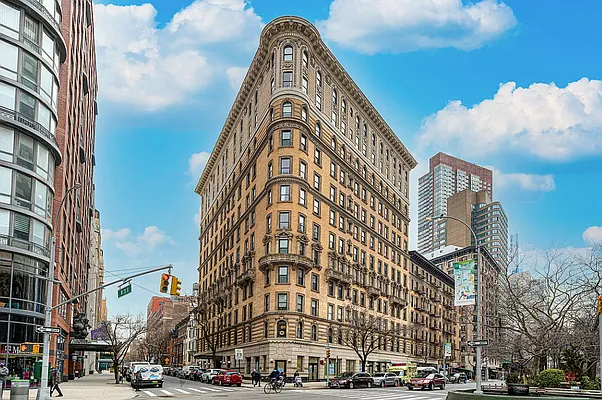 Rented by REAL New York | media 10