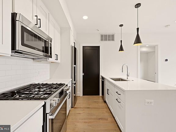 5th image of 1508 F St NE APT 4