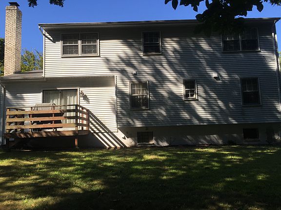 2nd image of 3204 Manitoba Dr