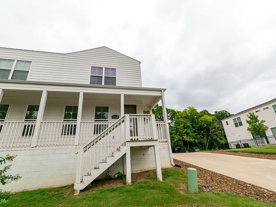 1396 E Huntsville Rd #2