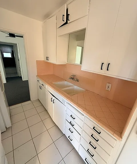 824 Wellesley Ave #1 — Photo 8
