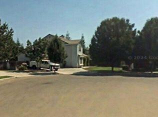 4322 W Redding Ct, Visalia, CA 93277