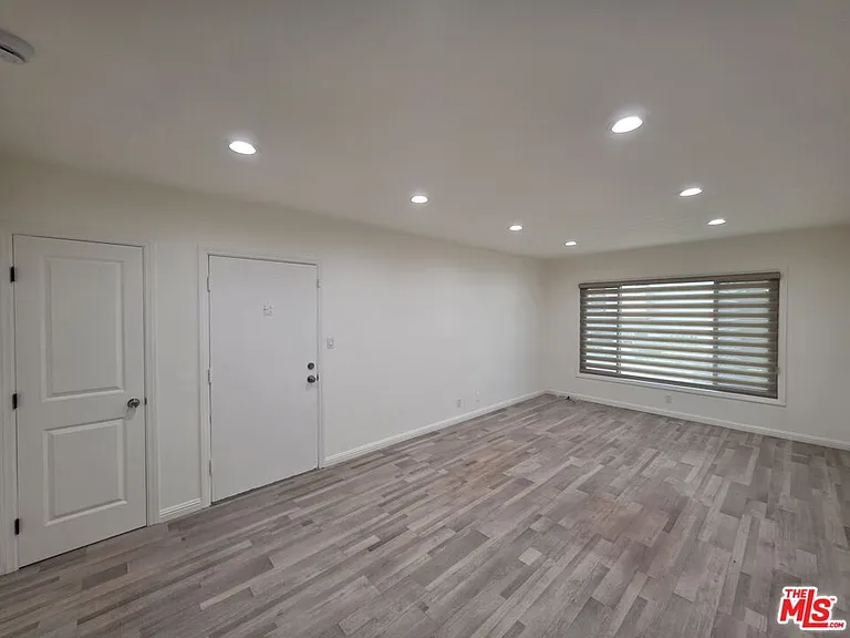 1224 N Fairfax Ave #7 — Photo 3