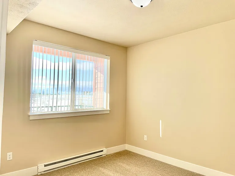 915/6SQFT Units Bedroom 1