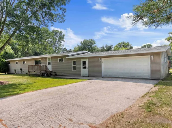 206 Locust Ave, Oconto, WI 54153