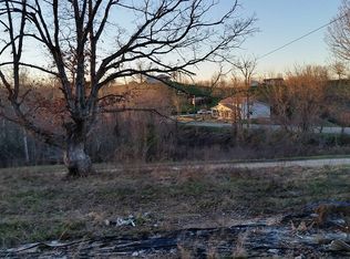 803 Bear Ridge Rd, Olive Hill, KY 41164