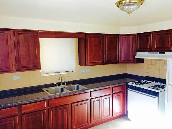 1st image of 6764 N Sauganash Ave