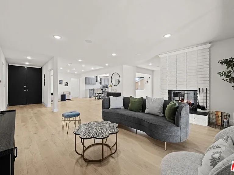 2617 S Beverly Dr — Photo 39