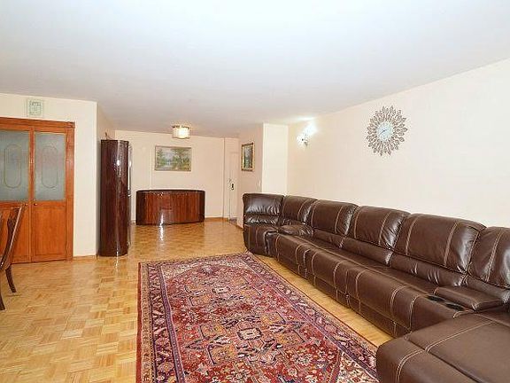 5th image of 6115 98th St APT 3K
