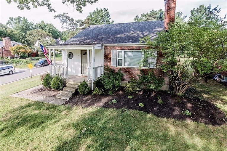 1st image of 7047 Glenellyn Dr