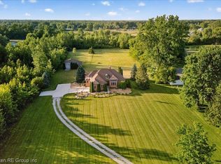39750 Willow Rd, New Boston, MI 48164