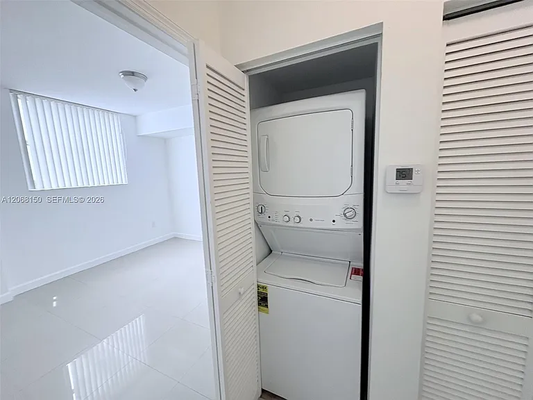 2600 SW 27th Ave #1004 — Photo 10