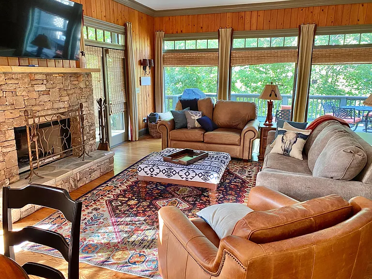 163 Laurel Ridge Trl — Photo 4