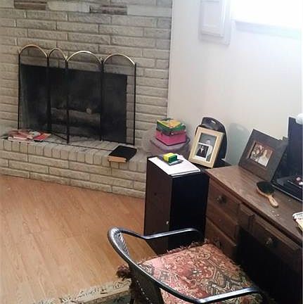 5th image of 214 Kelly Dr