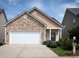 64 Chowan Dr, Fletcher, NC 28732