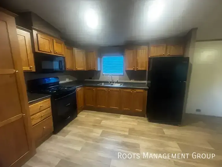 200 Paradise Acres Rd #11 — Photo 2