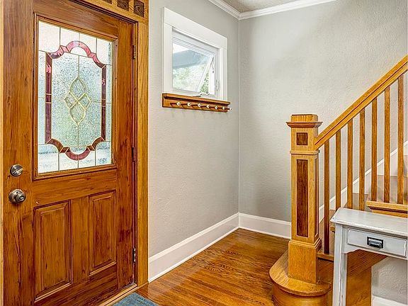 4th image of 503 Paris Ave