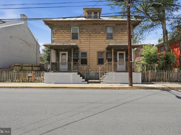 226 N Spring St, Martinsburg, WV 25401