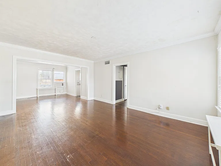 1920 Richmond Ave #9 — Photo 6