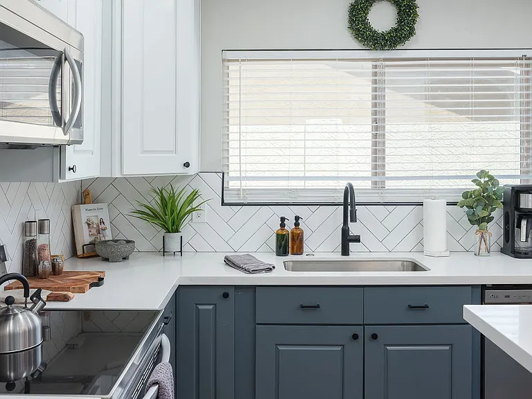 6839 E Kelton Ln — Photo 16