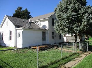 312 Marsh St, Davis, IL 61019